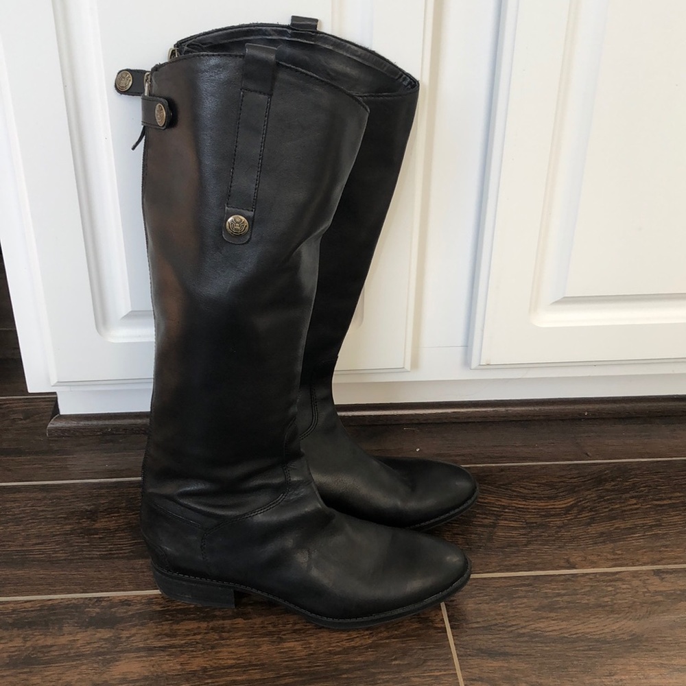 Women’s black leather riding boot